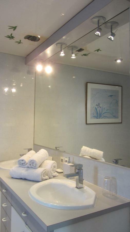 וויריר-דו-לאק Villa Le Lac Cottage Au Bord Du Lac D'Annecy - Chambre Chez L'Habitant - Les Terrasses Du Lac מראה חיצוני תמונה