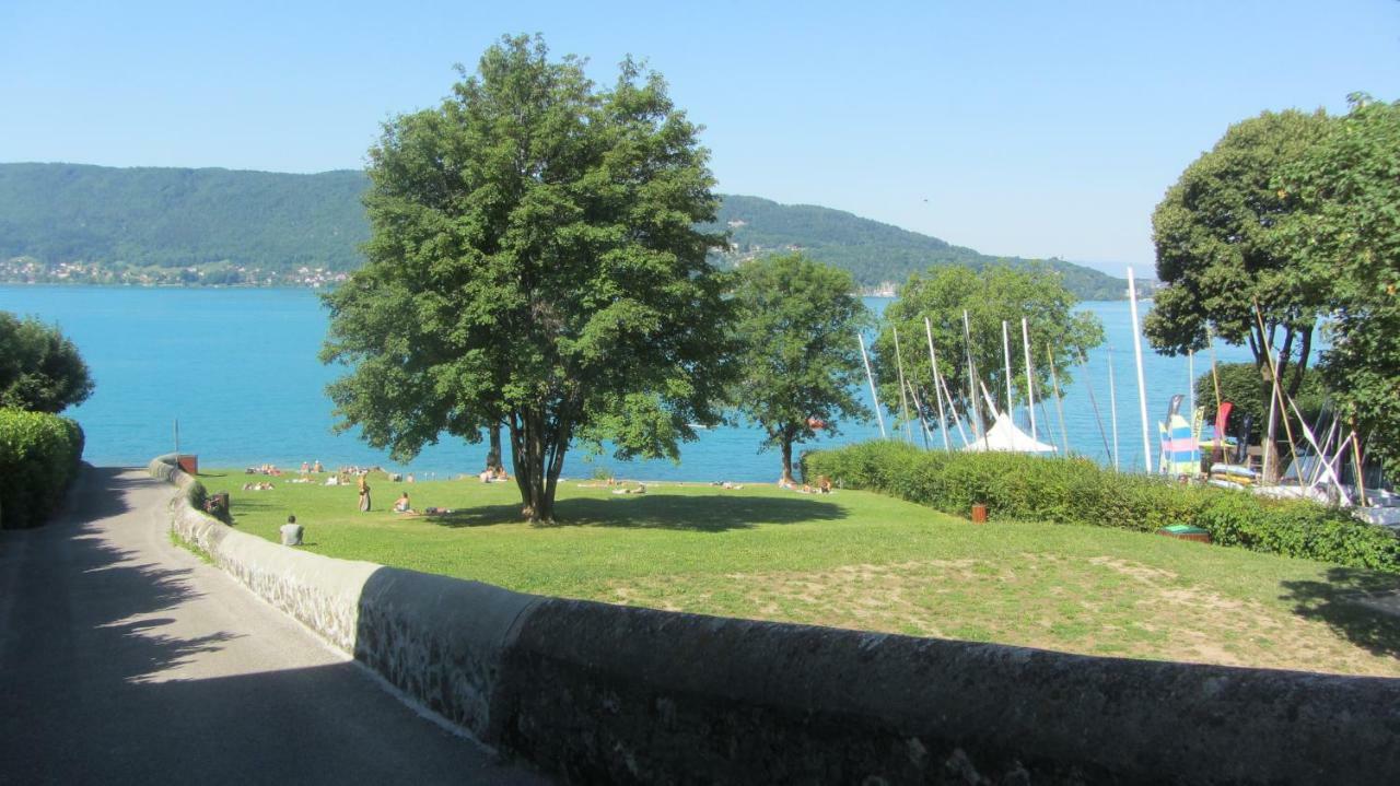 וויריר-דו-לאק Villa Le Lac Cottage Au Bord Du Lac D'Annecy - Chambre Chez L'Habitant - Les Terrasses Du Lac מראה חיצוני תמונה